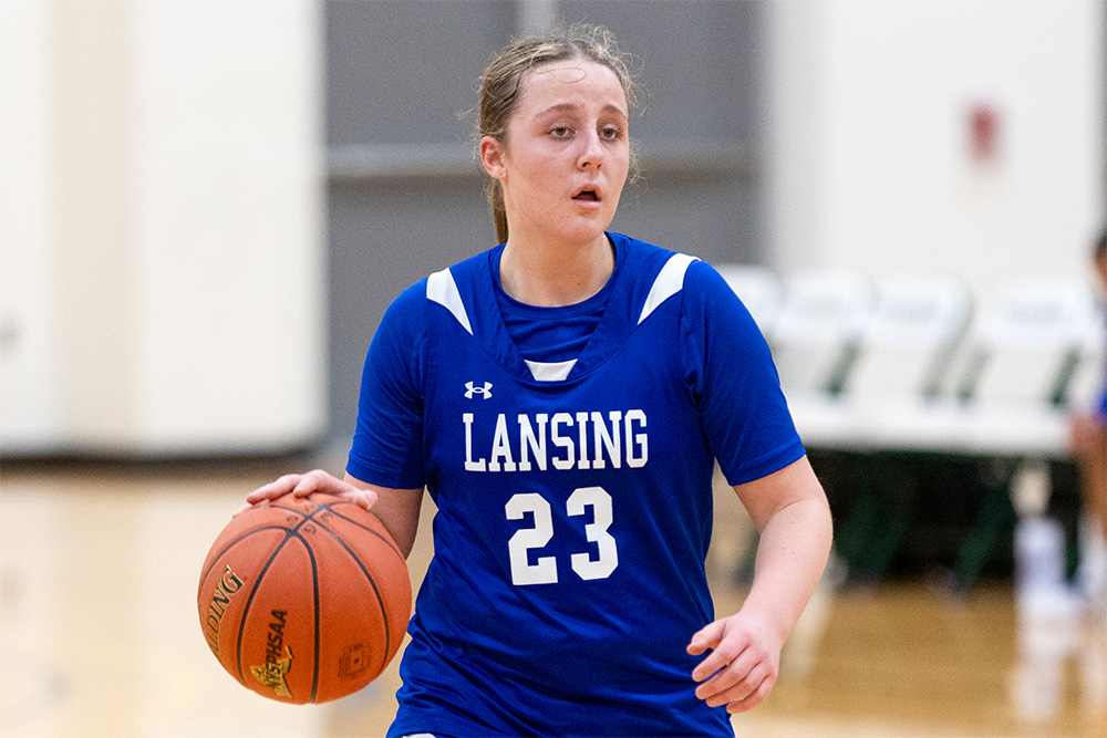 Lansing girls basketball wins first IAC division title since 2014