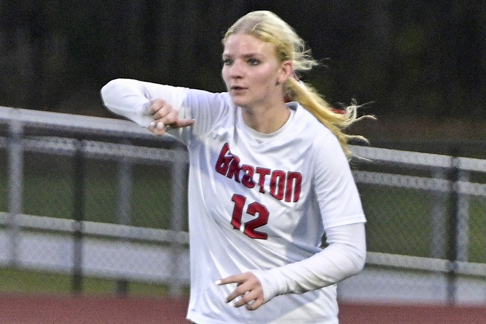 Groton’s Devyn Blasz prepares for St. John Fisher soccer